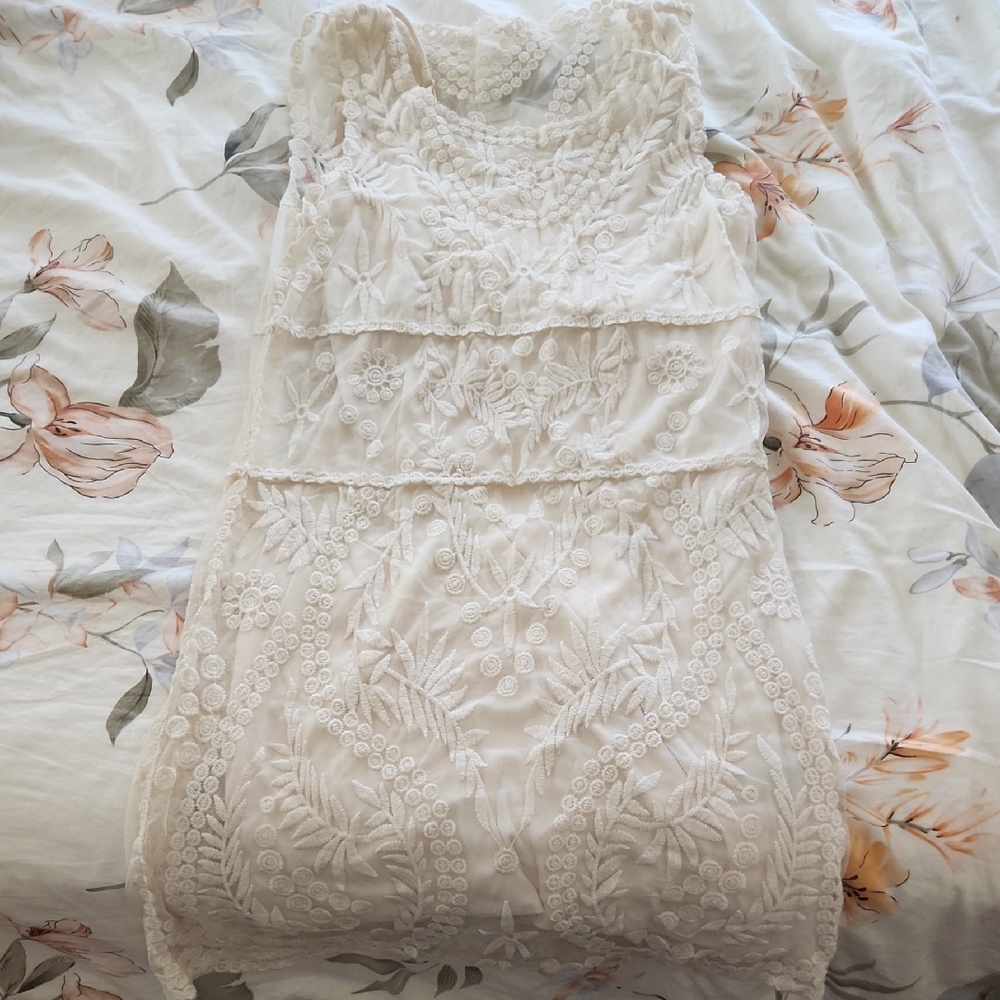 Express Ivory Embroidered Wedding Dress